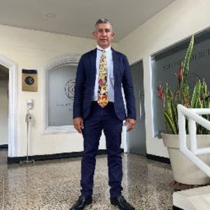 Meet your Posher, Freddy